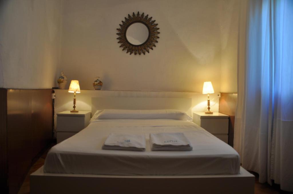 קורדובה Seneca Hostel חדר תמונה