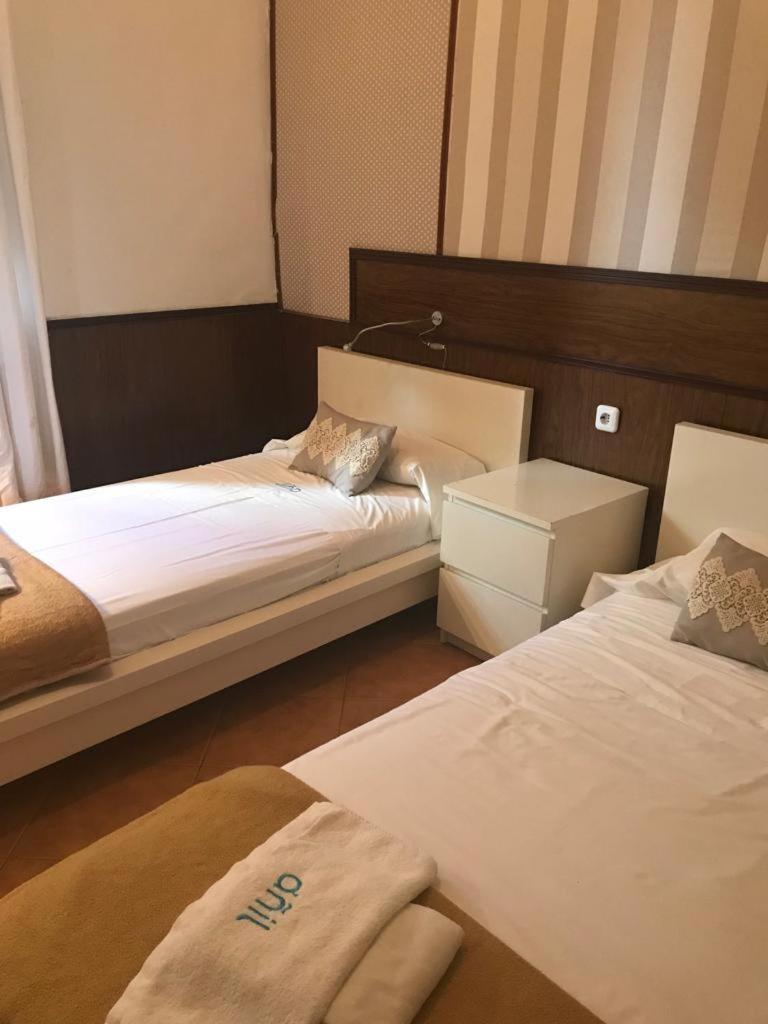 קורדובה Seneca Hostel מראה חיצוני תמונה