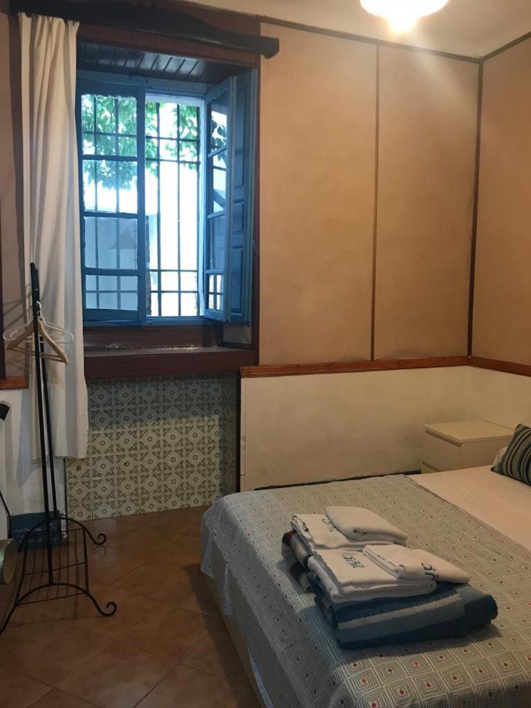 קורדובה Seneca Hostel מראה חיצוני תמונה