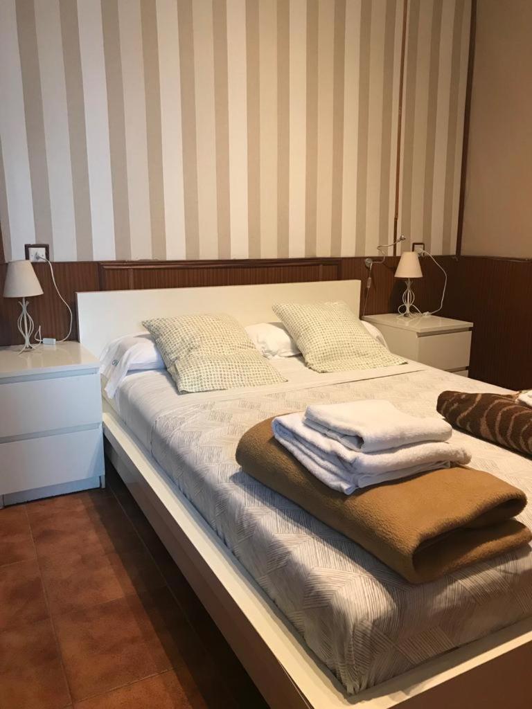 קורדובה Seneca Hostel מראה חיצוני תמונה